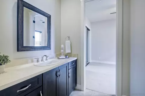 Bath - 13222 Vista View Ct, Poway, CA 92064 photo 1 of 4