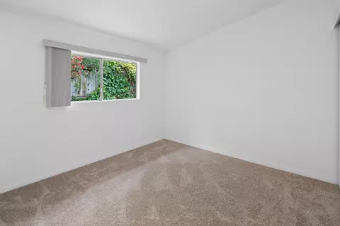 Bedroom - 916 Crest Dr, Encinitas, CA 92024 photo 4 of 4