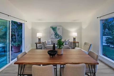 Dining - 916 Crest Dr, Encinitas, CA 92024 photo 2 of 5