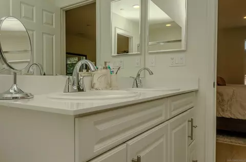 Bath - 2818 Boldo St, Spring Valley, CA 91977 photo 5 of 8