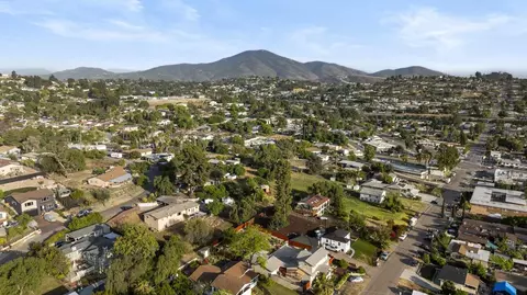 10028 Sierra Madre Rd, Spring Valley, CA 91977 photo 9