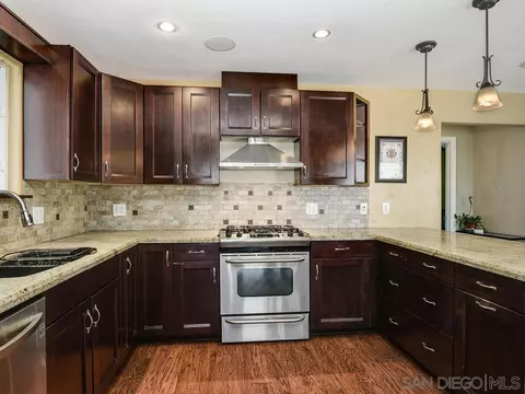 5406 Peyton Pl, San Diego, CA 92117
