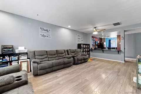 8806 Appleblossom Ct #5, Santee, CA 92071 photo 4