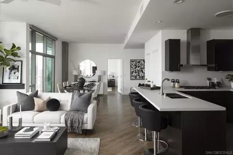 800 The Mark Ln #2605, San Diego, CA 92101