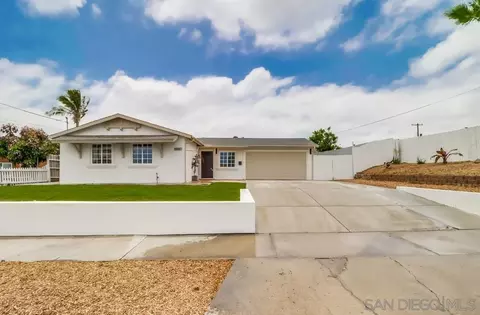 8880 Ellenwood Cir, Spring Valley, CA 91977