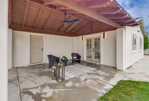 8880 Ellenwood Cir, Spring Valley, CA 91977 photo 2