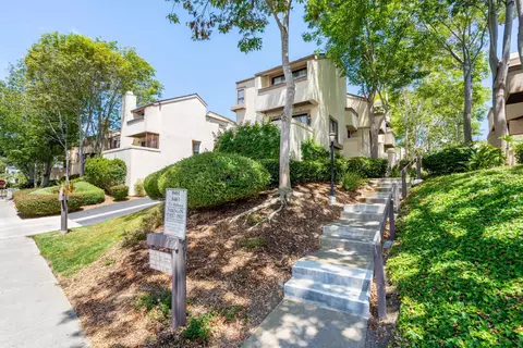 8461 Via Mallorca #19, La Jolla, CA 92037