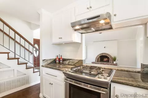 Kitchen - 9726 Hinsdale St, Santee, CA 92071 photo 2 of 4