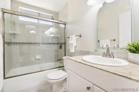 Bath - 9726 Hinsdale St, Santee, CA 92071 photo 2 of 4