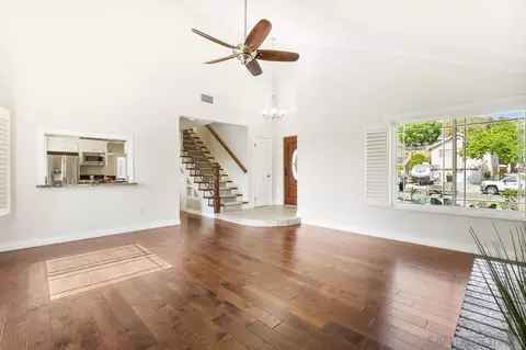 Living - 9726 Hinsdale St, Santee, CA 92071 photo 4 of 7