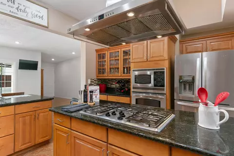5561 Newman St, Cypress, CA 90630 photo 14