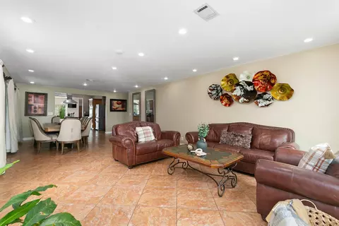 5561 Newman St, Cypress, CA 90630 photo 5