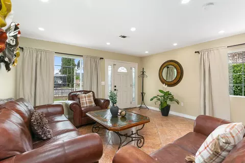 5561 Newman St, Cypress, CA 90630 photo 6