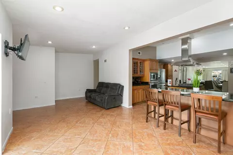 5561 Newman St, Cypress, CA 90630 photo 17