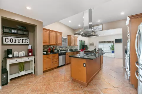 5561 Newman St, Cypress, CA 90630 photo 11