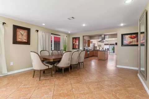 5561 Newman St, Cypress, CA 90630 photo 8