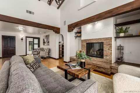 15315 Jenell St, Poway, CA 92064 photo 4