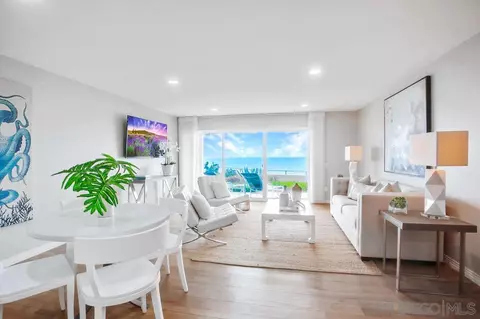 Living - 829 Beachfront Dr #A, Solana Beach, CA 92075 photo 1 of 8