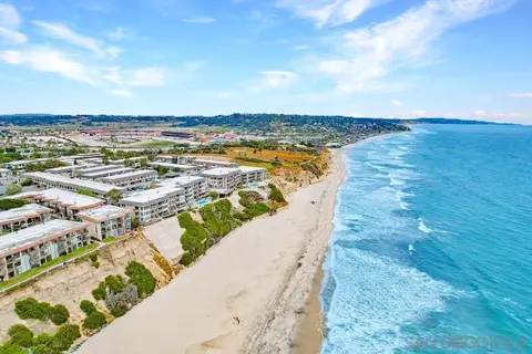 View/Area - 829 Beachfront Dr #A, Solana Beach, CA 92075 photo 3 of 6