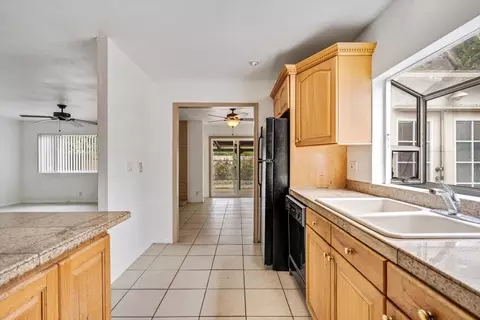 541 Bruma Ct, Spring Valley, CA 91977 photo 12
