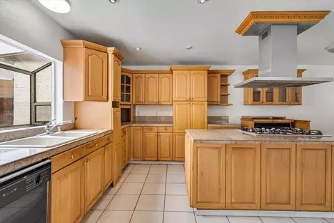 541 Bruma Ct, Spring Valley, CA 91977 photo 10