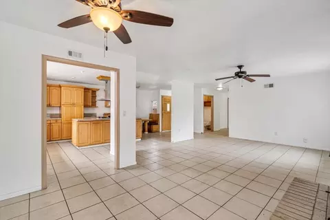 541 Bruma Ct, Spring Valley, CA 91977 photo 14