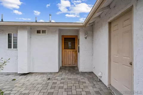 541 Bruma Ct, Spring Valley, CA 91977 photo 4