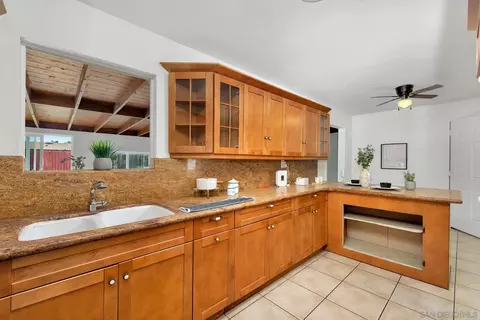 839 Rangeview St, Spring Valley, CA 91977 photo 12
