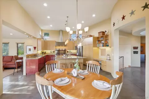 Dining - 2335 Pio Pico, Carlsbad, CA 92008 photo 2 of 4