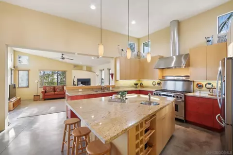 Kitchen - 2335 Pio Pico, Carlsbad, CA 92008 photo 3 of 3