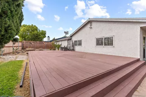 8590 Lake Bluffs Cir, Spring Valley, CA 91977 photo 33