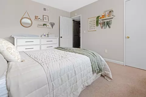 8590 Lake Bluffs Cir, Spring Valley, CA 91977 photo 27