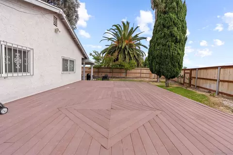 8590 Lake Bluffs Cir, Spring Valley, CA 91977 photo 34