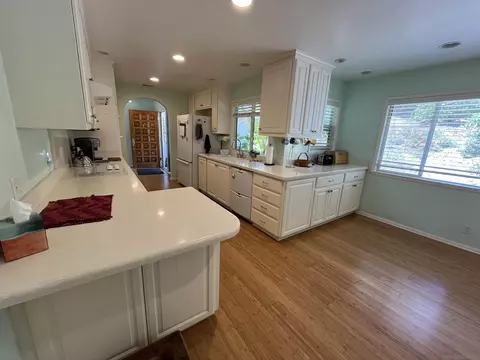 Kitchen - 4688 Sun Vly, Del Mar, CA 92014 photo 1 of 2