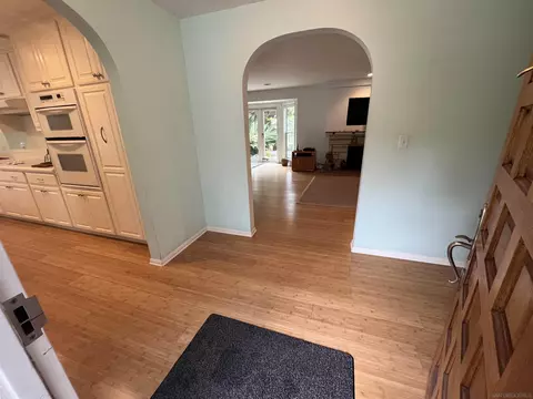 Entry Way - 4688 Sun Vly, Del Mar, CA 92014 photo 1 of 1