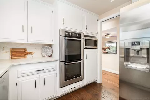Kitchen - 730 Hilbert Dr, Fallbrook, CA 92028 photo 3 of 4