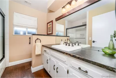 Bath - 730 Hilbert Dr, Fallbrook, CA 92028 photo 3 of 4
