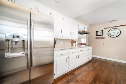 Kitchen - 730 Hilbert Dr, Fallbrook, CA 92028 photo 4 of 4