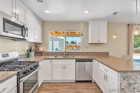 Kitchen - 9237 Galston Dr, Santee, CA 92071 photo 2 of 5