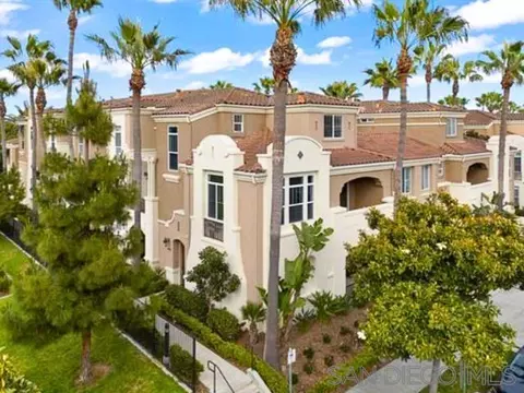 2842 Farragut Rd 127, San Diego, CA 92106