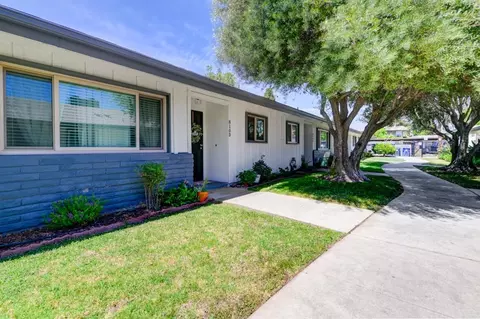 Exterior - 810 E Washington Ave #D, Escondido, CA 92025 photo 1 of 10