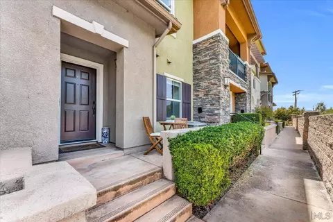 Exterior - 76 Via Sovana, Santee, CA 92071 photo 4 of 10