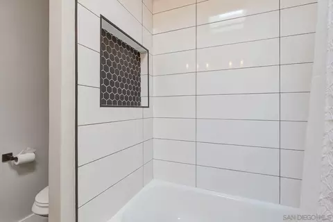 Bath - 13610 Kay Jay Ct, Lakeside, CA 92040 photo 4 of 4