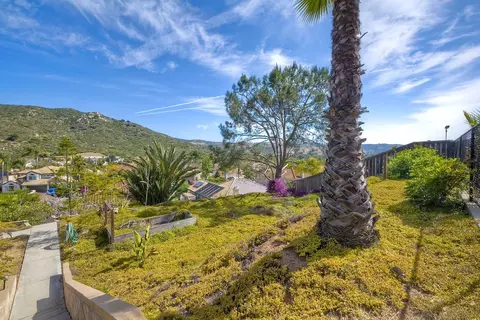 13642 Quiet Hills Dr, Poway, CA 92064 photo 40