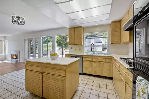 13642 Quiet Hills Dr, Poway, CA 92064 photo 15