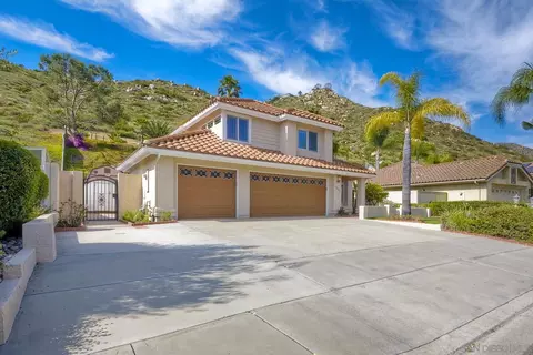 13642 Quiet Hills Dr, Poway, CA 92064 photo 2