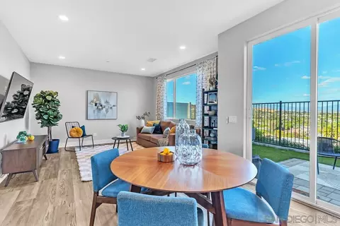 8511 Redberry St, Santee, CA 92071