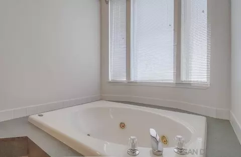 Bath - 14075 Short Ct, Jamul, CA 91935 photo 2 of 3