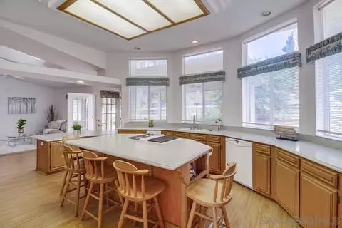 Kitchen - 14075 Short Ct, Jamul, CA 91935 photo 3 of 4