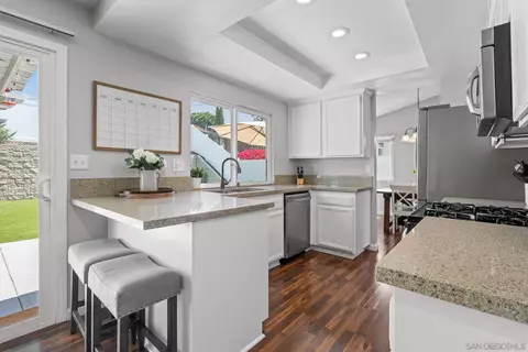 Kitchen - 10544 2nd St, Santee, CA 92071 photo 3 of 5